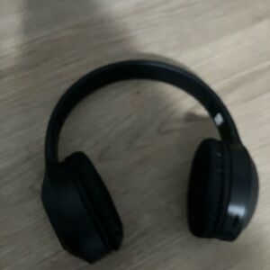 Wireless Black Headphones